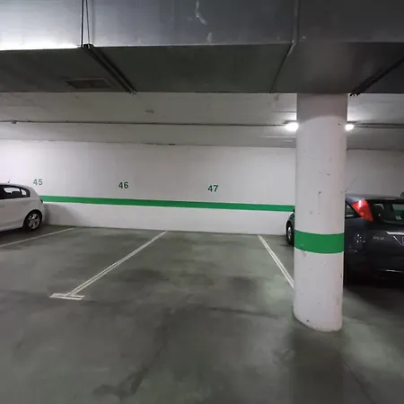 La Parada De Parking 公寓